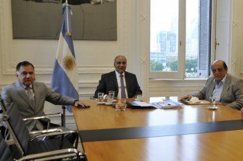 Juan Manzur junto a intendentes del Conurbano