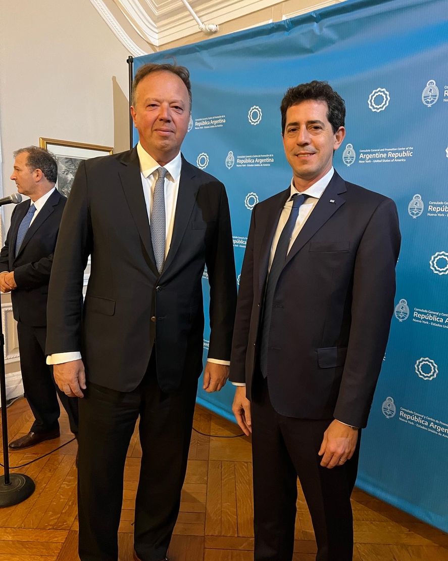 Juan Nápoli será el primer precandidato a Senador Nacional. Competirá contra Wado De Pedro, José Luis Espert y Maximiliano Abad Juan Nápoli será el primer precandidato a Senador Nacional. Competirá contra Wado De Pedro, José Luis Espert y Maximiliano Abad