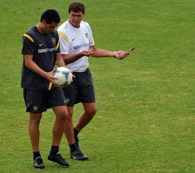 Juan Román Riquelme y Julio Falcioni durante la etapa en Boca