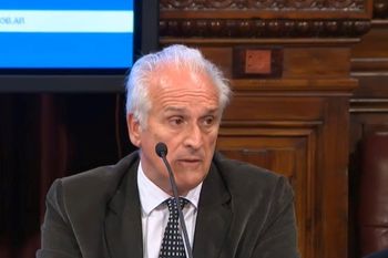 El Gobierno le aceptó la renuncia a Carlos Cruz, presidente de la UIF