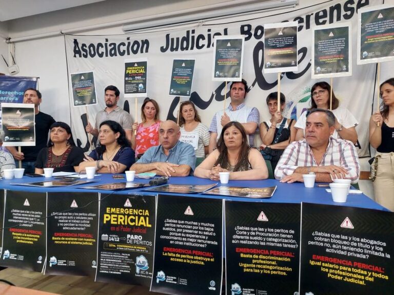 Judiciales bonaerenses declararon la  emergencia pericial