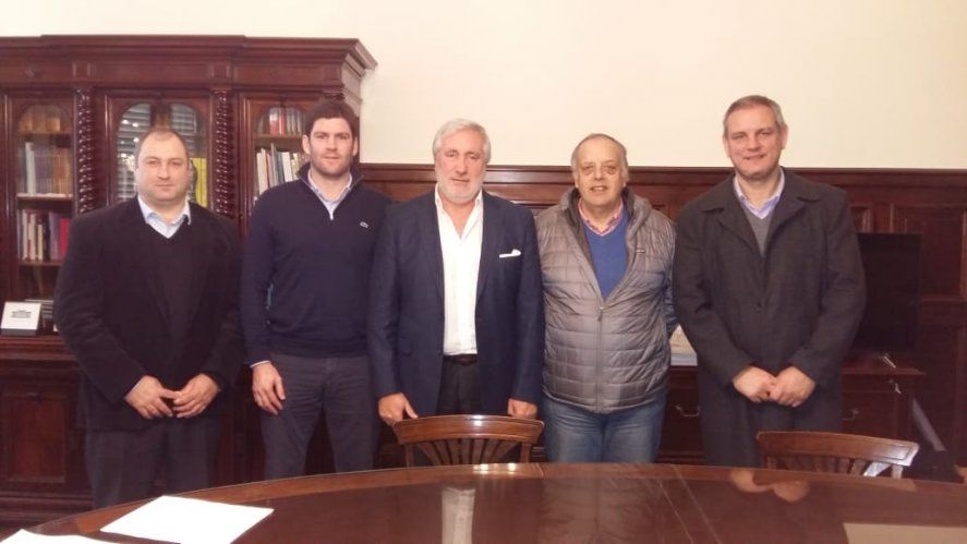 El intendente de General Madariaga junto al procurador Conte Grand, durante una reunión con intendentes de Juntos por el Cambio
