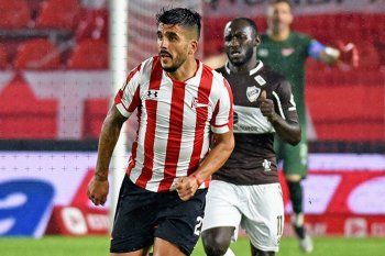Kalinski tuvo minutos en Estudiantes, nuevamente en UNO como 15 meses y 2 días atrás.