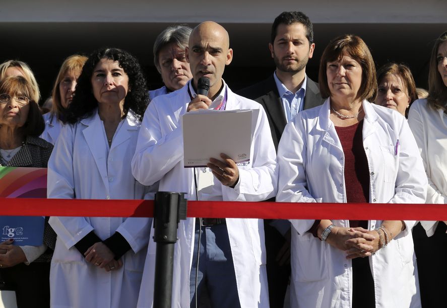 Carlos Kambourian, cuando era director del Garrahan