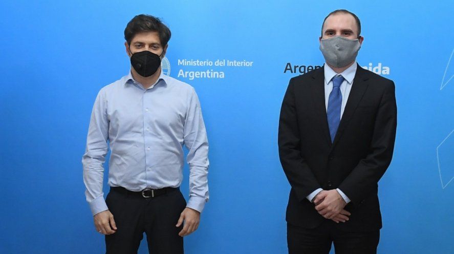 Axel Kicillof y Martín Guzmán tuvieron que renegociar las deudas en moneda extranjera que tenían Nación y Provincia.