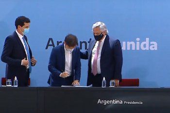 Alberto Fernández encabeza la firma del Consenso Fiscal con gobernadores