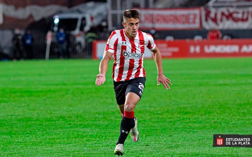 Kociubinski, volante central, fue el reemplazo de Rogel en Estudiantes por Copa Argentina.