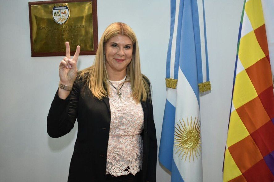 La concejal malvinense Carina Pavón.
