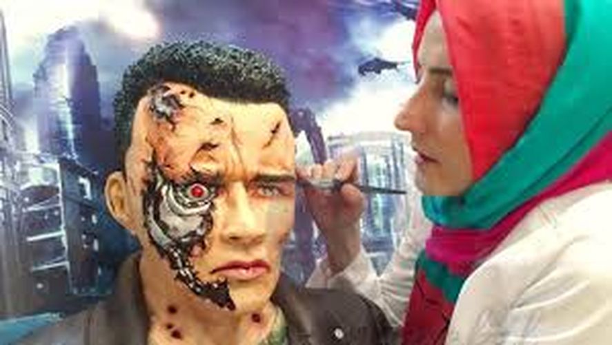 La experta artista en pastelería hace tortas increíbles de objetos y personajes. Aquí 