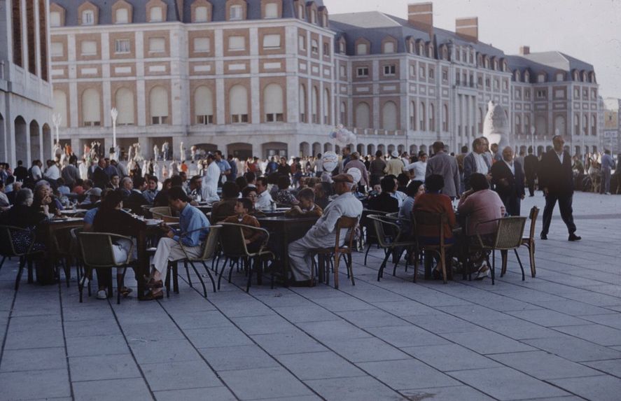 La foto en la rambla de Mar del Plata de la revista Life en 1958