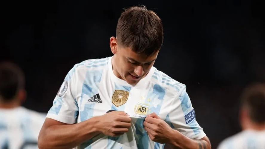 Paulo Dybala, quizás el caso más llamativo entre los cinco jugadores de la Selección Argentina sin acción en Qatar.