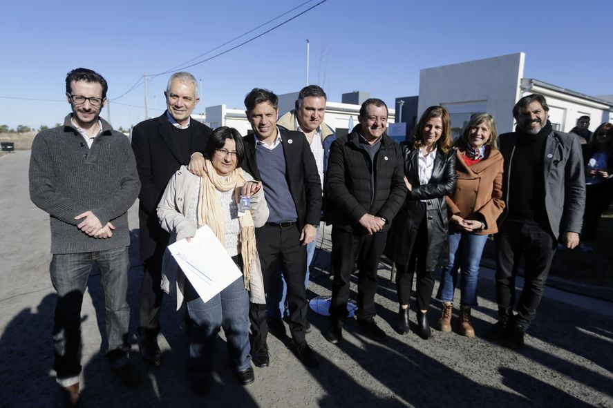 La Provincia entregó 40 viviendas en Benito Juárez