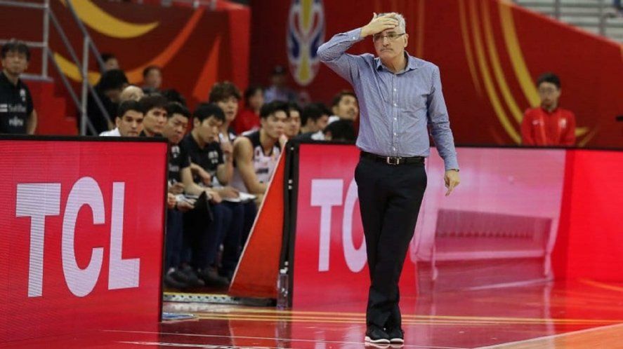 Julio Lamas, entrenador de Básquet