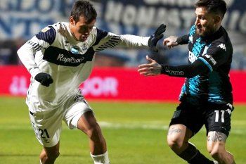 Lautaro Chávez en acción en Gimnasia vs. Racing (Foto: Prensa GELP).