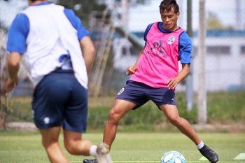 Lautaro Chavez en un entrenamiento con Gimnasia