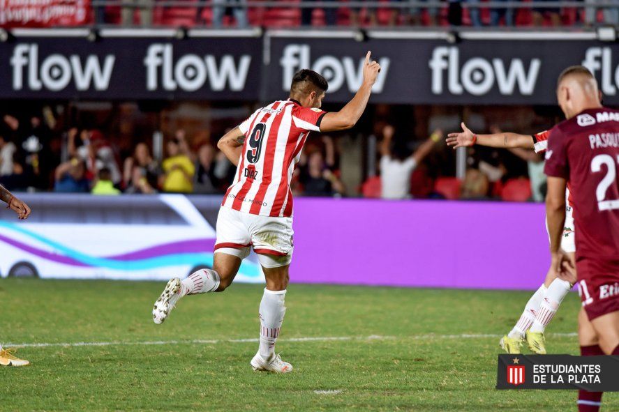 Leandro Díaz, gol en Estudiantes ante Lanús