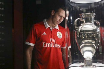 Estudiantes espera por Cristian Lema