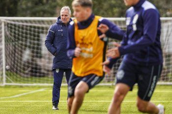 Gimnasias volvió a los entrenamientos y Leonardo Madelón tuvo a todos a disposición