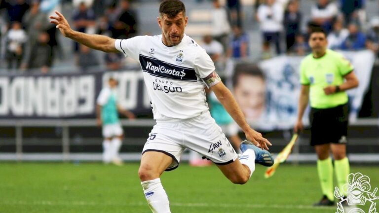 Capitán intacto: Gimnasia disfrutó a Licht en su mejor forma