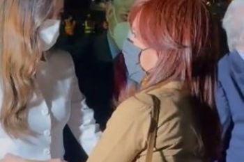 La captura de video de la recibida a Cristina Fernández de Kirchner en Honduras