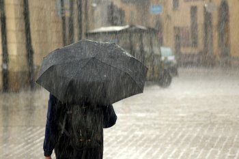 Hay alerta meteorológico por tormentas fuertes  y vientos con ráfagas