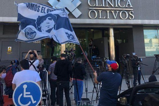 La salud de Diego Maradona puso a Gimnasia en una situación incómoda. Dirigencialmente se lo vio lejos de su técnico.