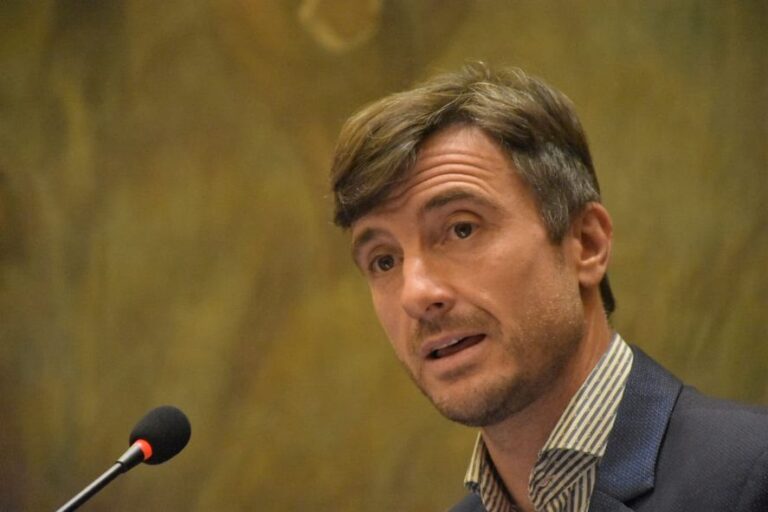 Asaltaron al intendente de Morón en la puerta de su casa