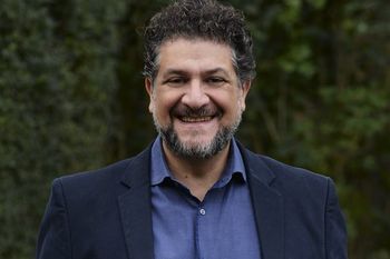 luis arias: el poder politico ha estado asociado siempre al poder inmobiliario