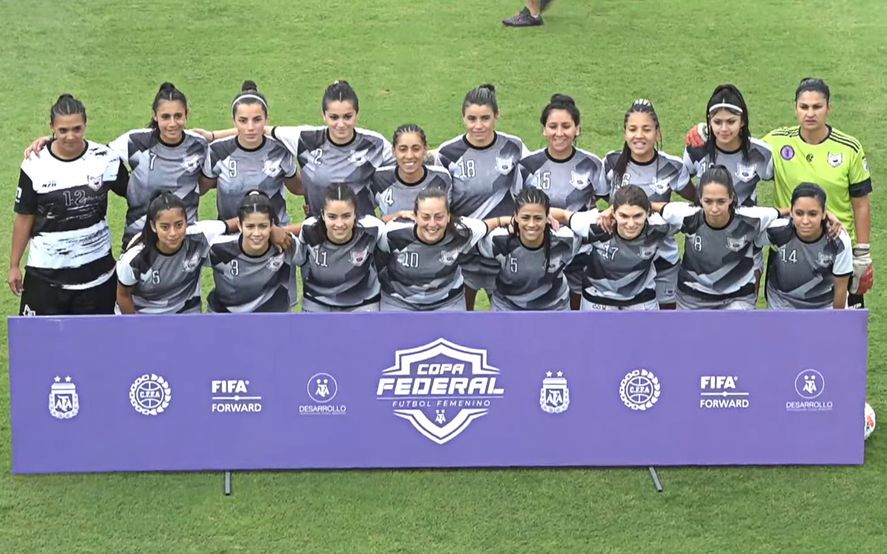 Las jugadoras de Luna Park que hicieron historia en la Copa Federal del fútbol femenino de AFA.