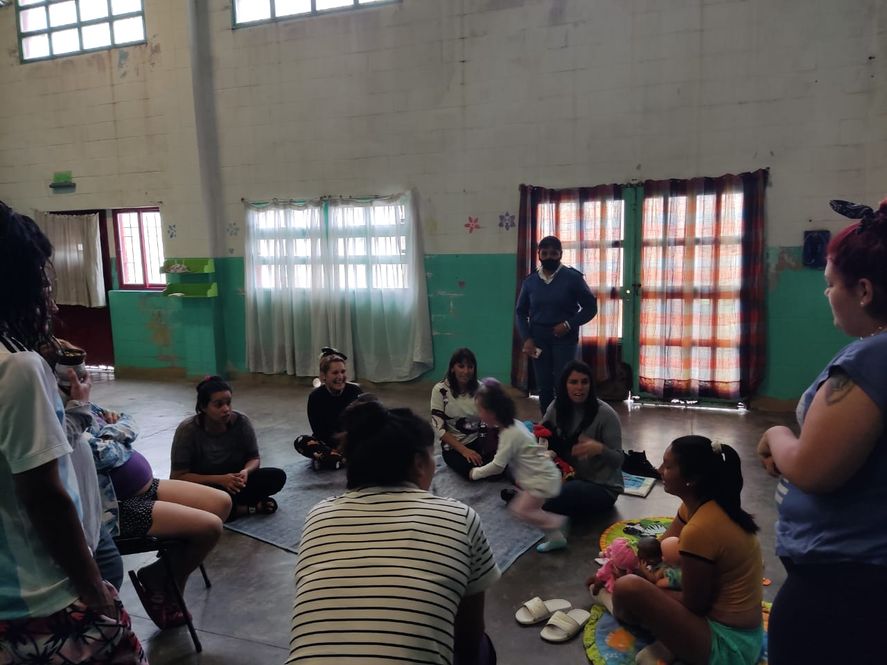 En el taller se transforman canciones clásicas usando perspectiva de género