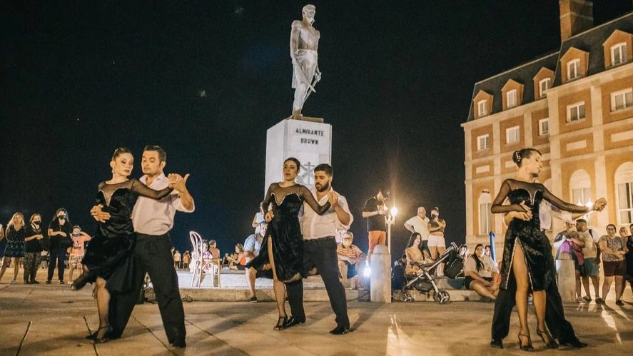 Mar del Plata restauró las históricas farolas de la Rambla