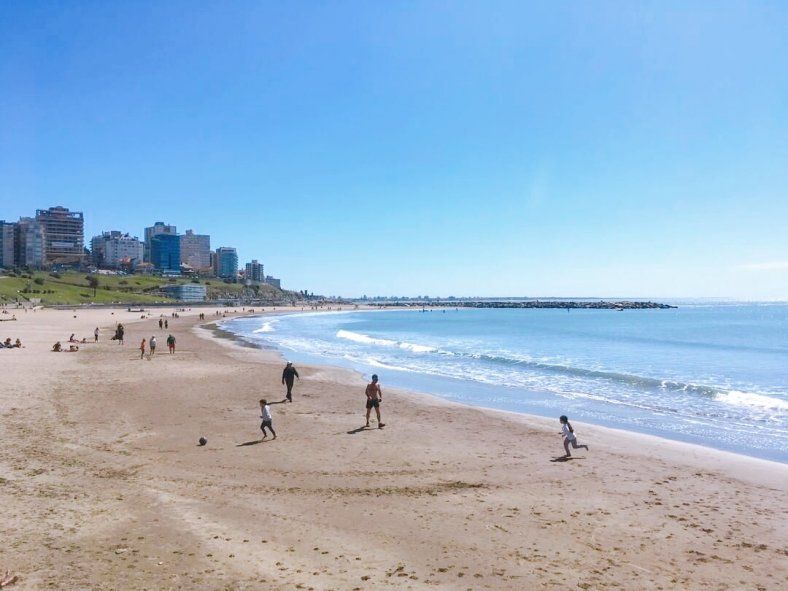El agua registró la temperatura más alta de los últimos 8 años en Mar del Plata