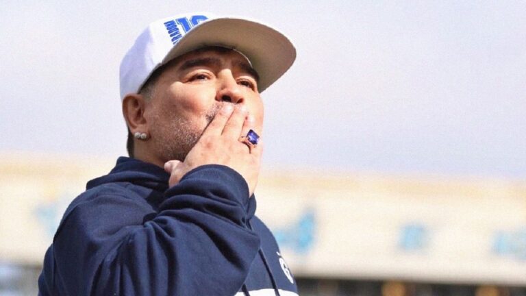Seis meses sin Maradona: Gimnasia y el recuerdo del Diez