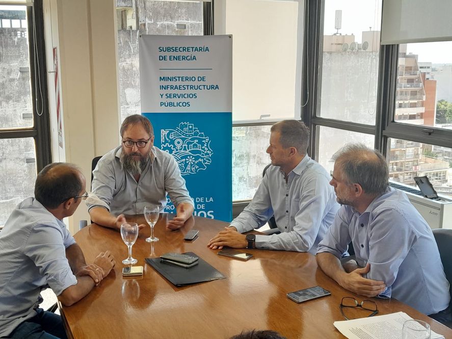Marcos Pisano y Eduardo Bucca, viajaron de urgencia a La Plata para mantener reuniones con autoridades provinciales.