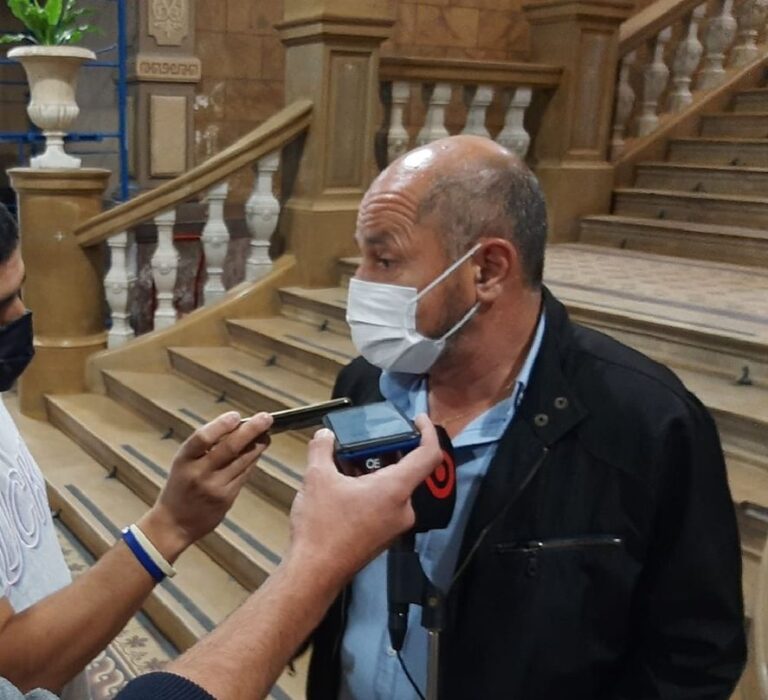 Mario Secco: “Si tenemos que clausurar, vamos a clausurar”