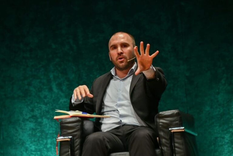 Martín Guzmán bancó el congelamiento, criticó al FMI y tiró “la justa”