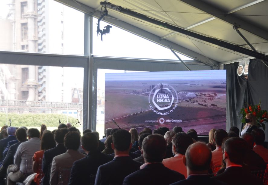 Más de 400 invitados asistieron al acto de inauguración de la nueva planta de Loma Negra 