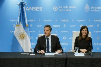 Sergio Massa amplió los créditos de ANSES para trabajadores y jubilados