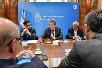 el gobierno promete hacer su parte, pero pide colaboracion