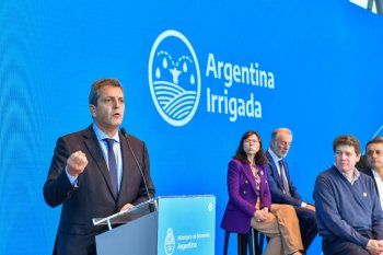 La fecha de definiciones está cada vez más cerca y el Frente de Todos se divide entre la expectativa por CFK o la candidatura de Sergio Massa.