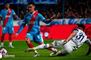 Sebastián Romero debe resolver el ocupante del lateral izquierdo de Gimnasia.