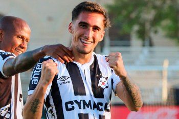 Mauro Méndez quiere seguir gritando goles pero en Estudiantes.