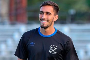 Mauro Méndez, dejó Montevideo Wanderers y ya está en la Argentina.