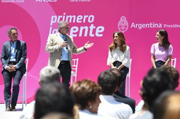con mensajes internos y externos, alberto fernandez encabezo el primer acto del verano