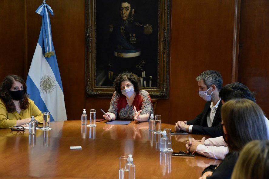 El convenio establece precios máximos para medicamentos de terapia intensiva