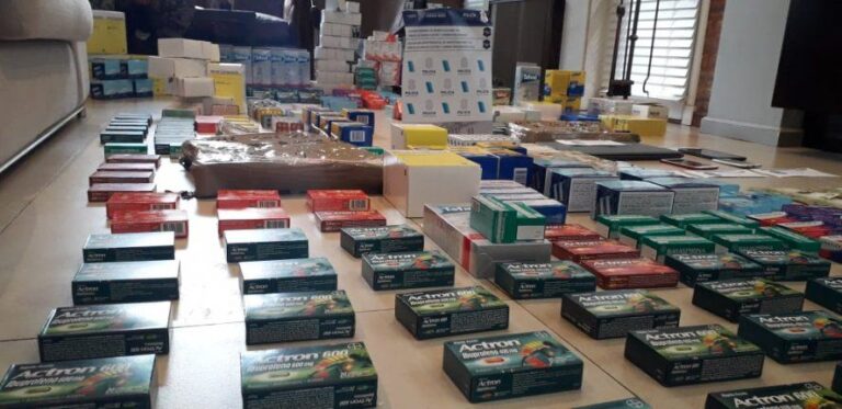 Azul: desbaratan una banda dedicada a la venta de medicamentos ilegales
