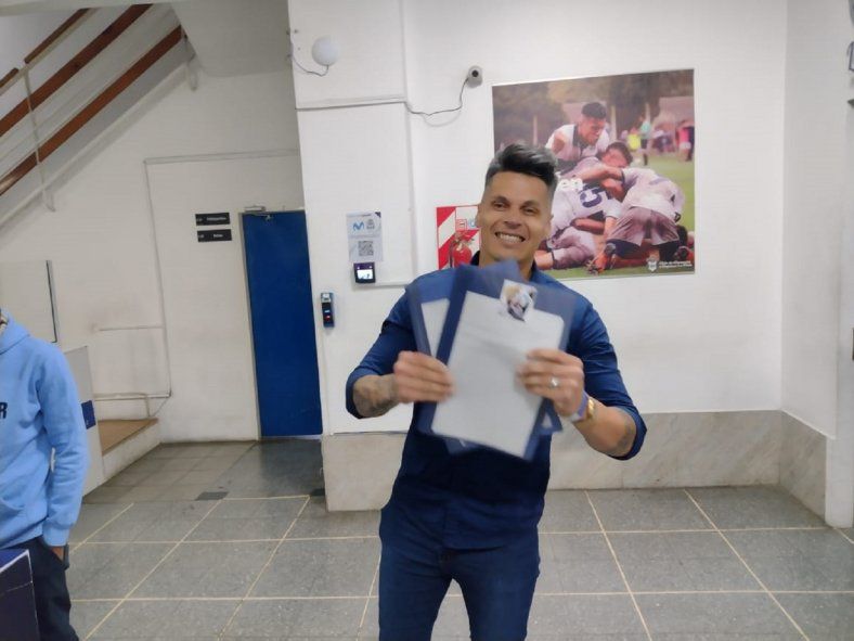 Toto Medina, presentando la lista de