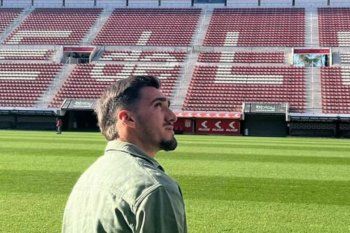 Mauro Méndez, jugador de Estudiantes, en el estadio UNO