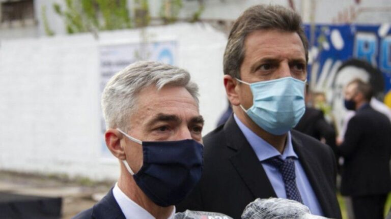 Massa, Meoni y Arroyo en la inauguran del tren de Desarrollo Social y Sanitario