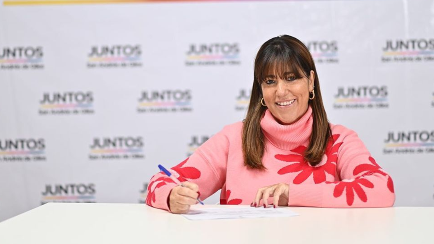 La concejala Mercedes Condesse es pre candidata a intendenta en San Andrés de Giles. La concejala Mercedes Condesse es pre candidata a intendenta en San Andrés de Giles.
